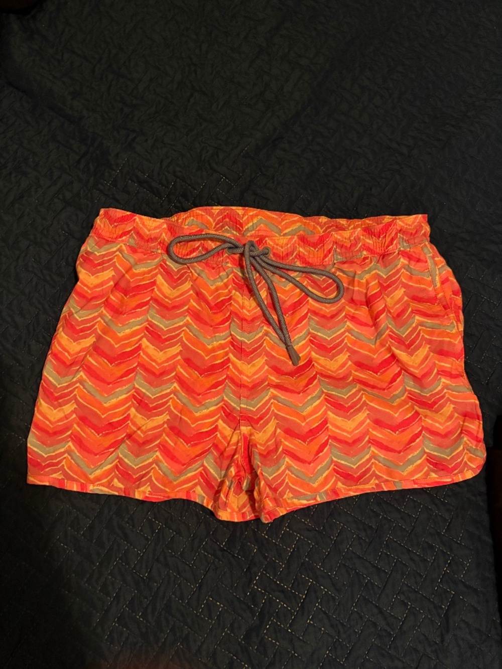 Vineyard vines M performance shorts 2.5”